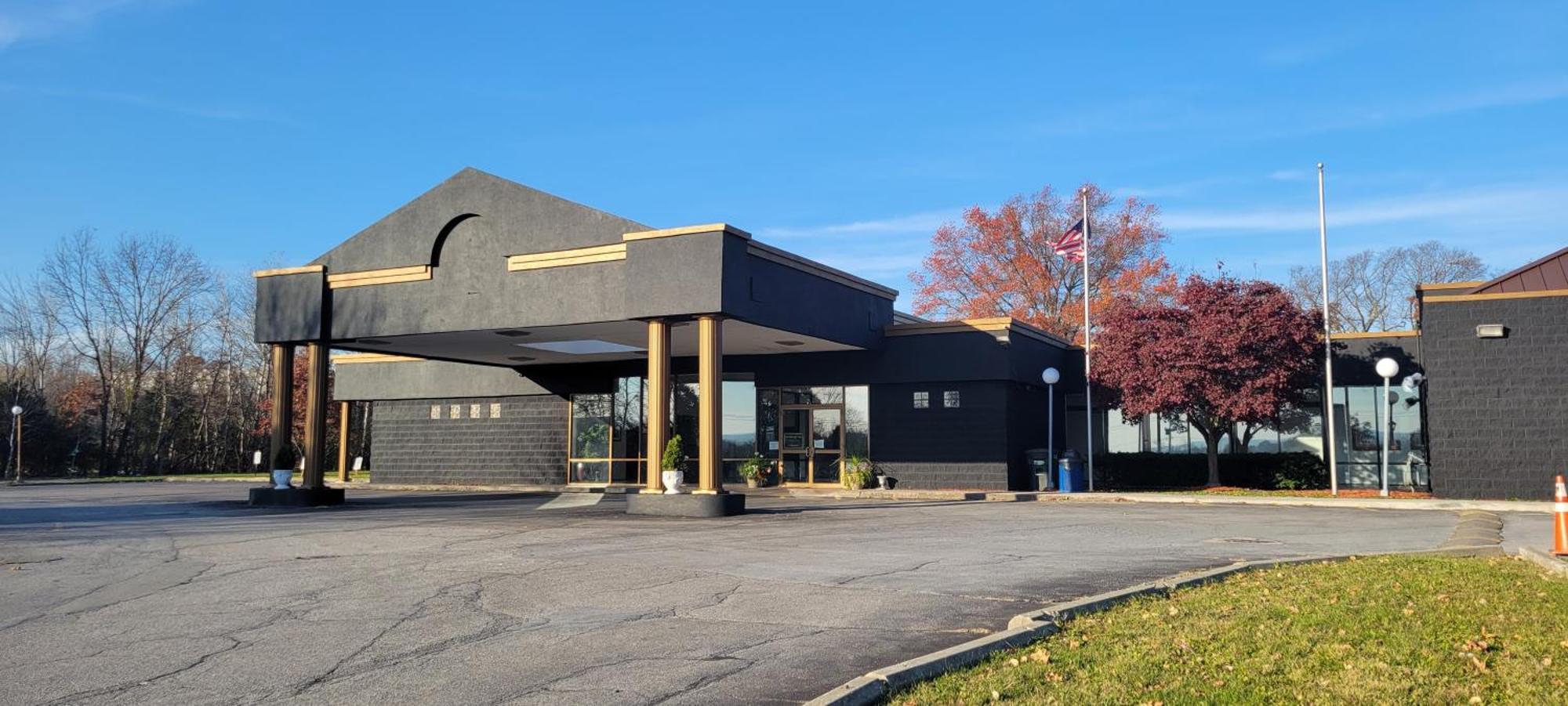 Newburgh Inn Hotel