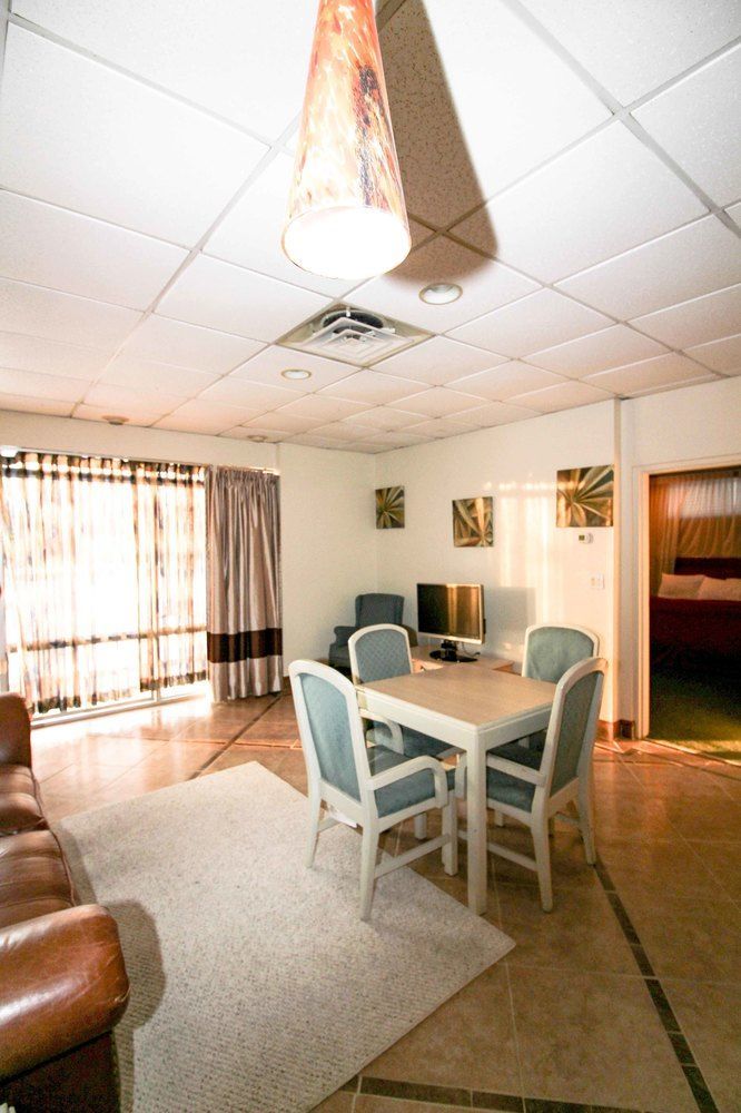 Newburgh Inn