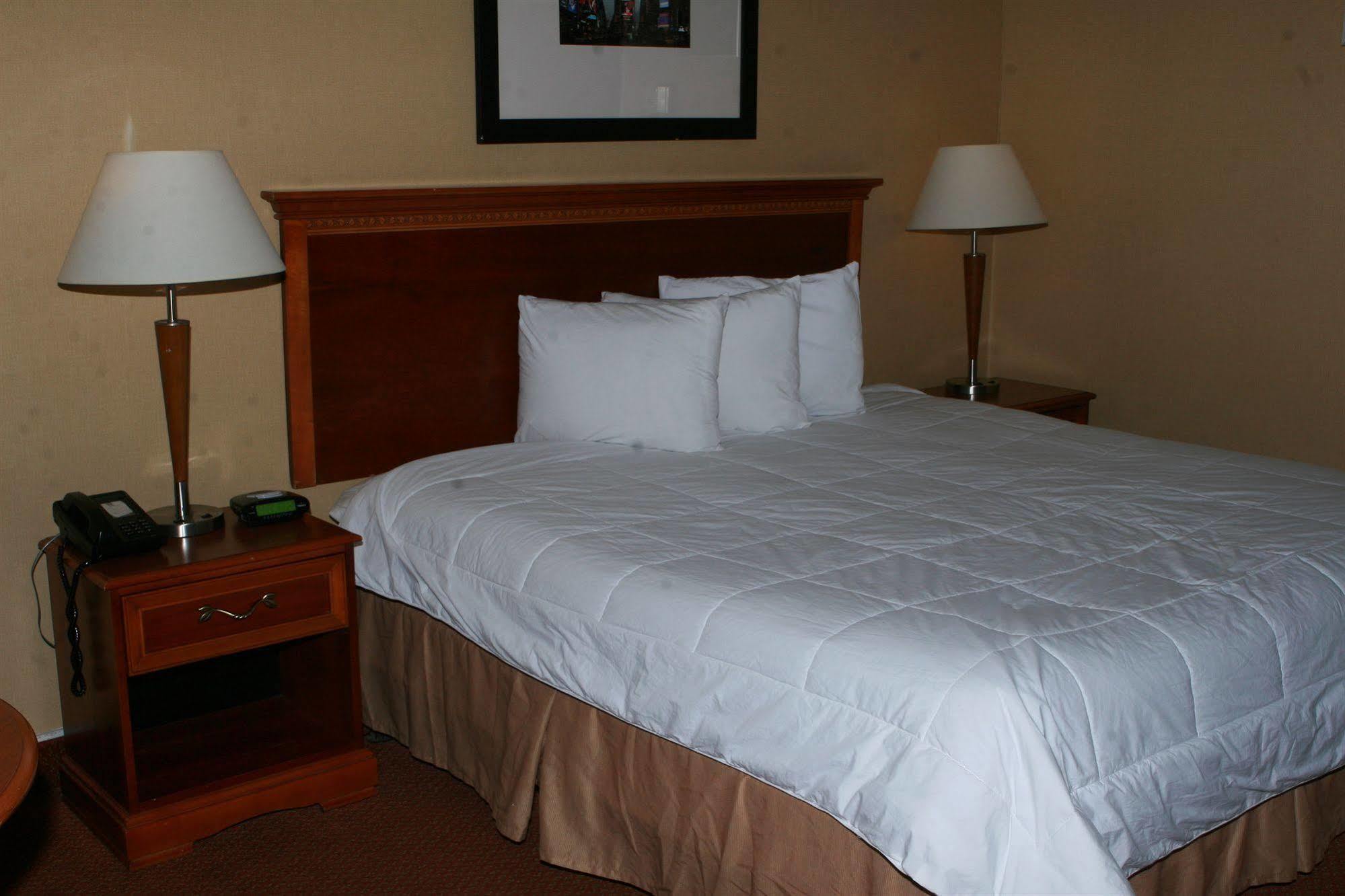 Newburgh Inn 2*